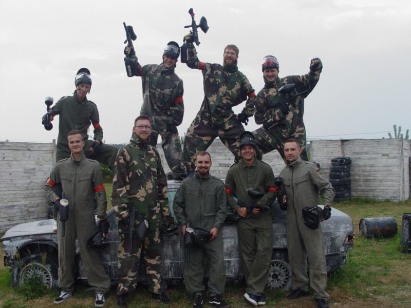Panowie z prawdziwym wojskowym zacięciem - grupa kawalerów z 16.09.2022