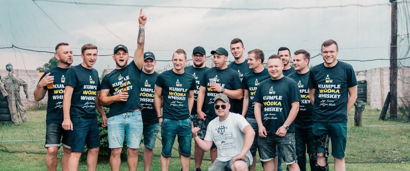 Grupa paintballowa na paintball Arena